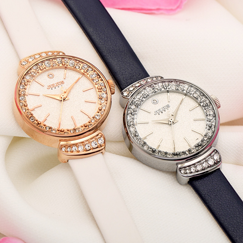 Orologio da donna con strass O - Luxury Watch Japan recensione e prezzo